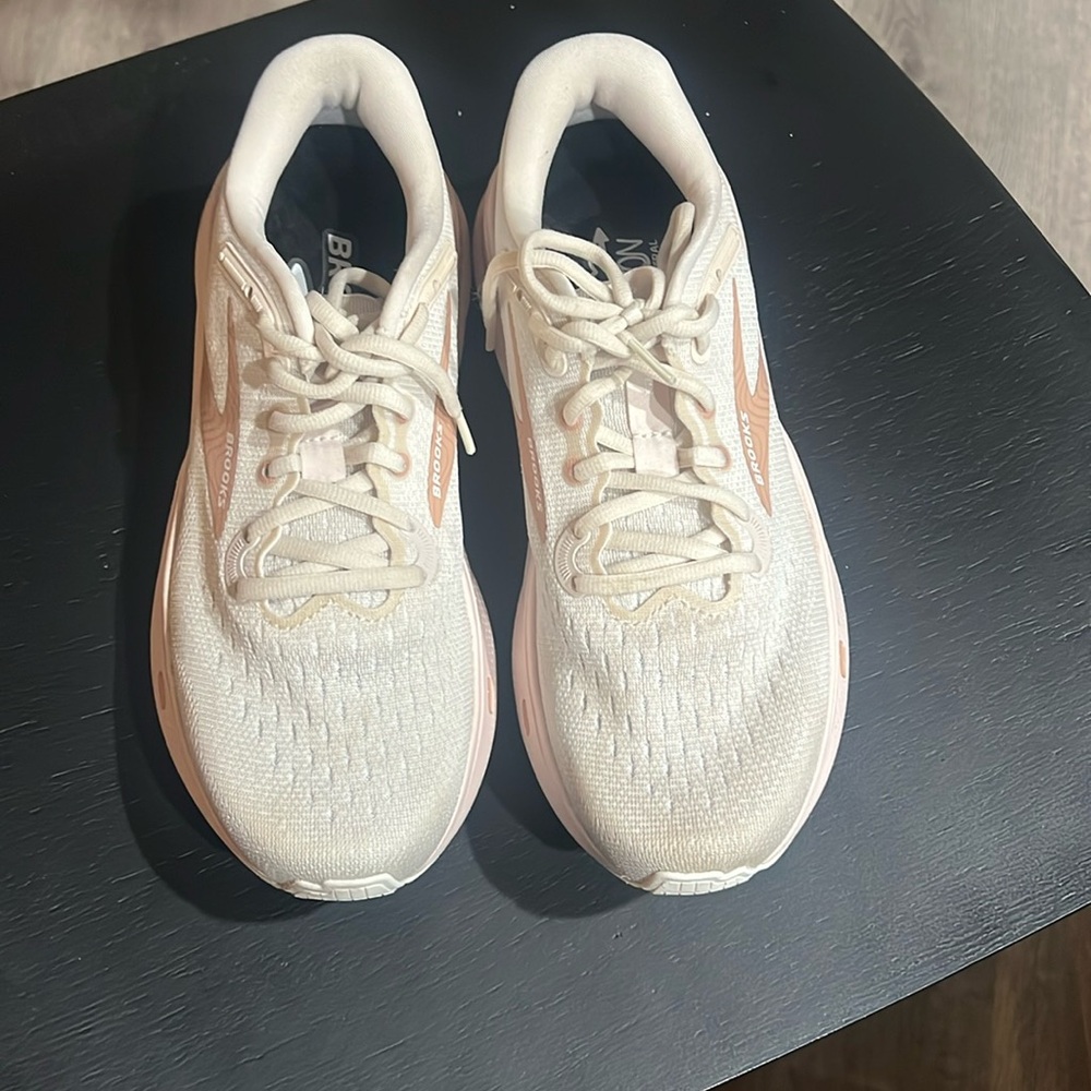 Brooks Ghost Max Cushion